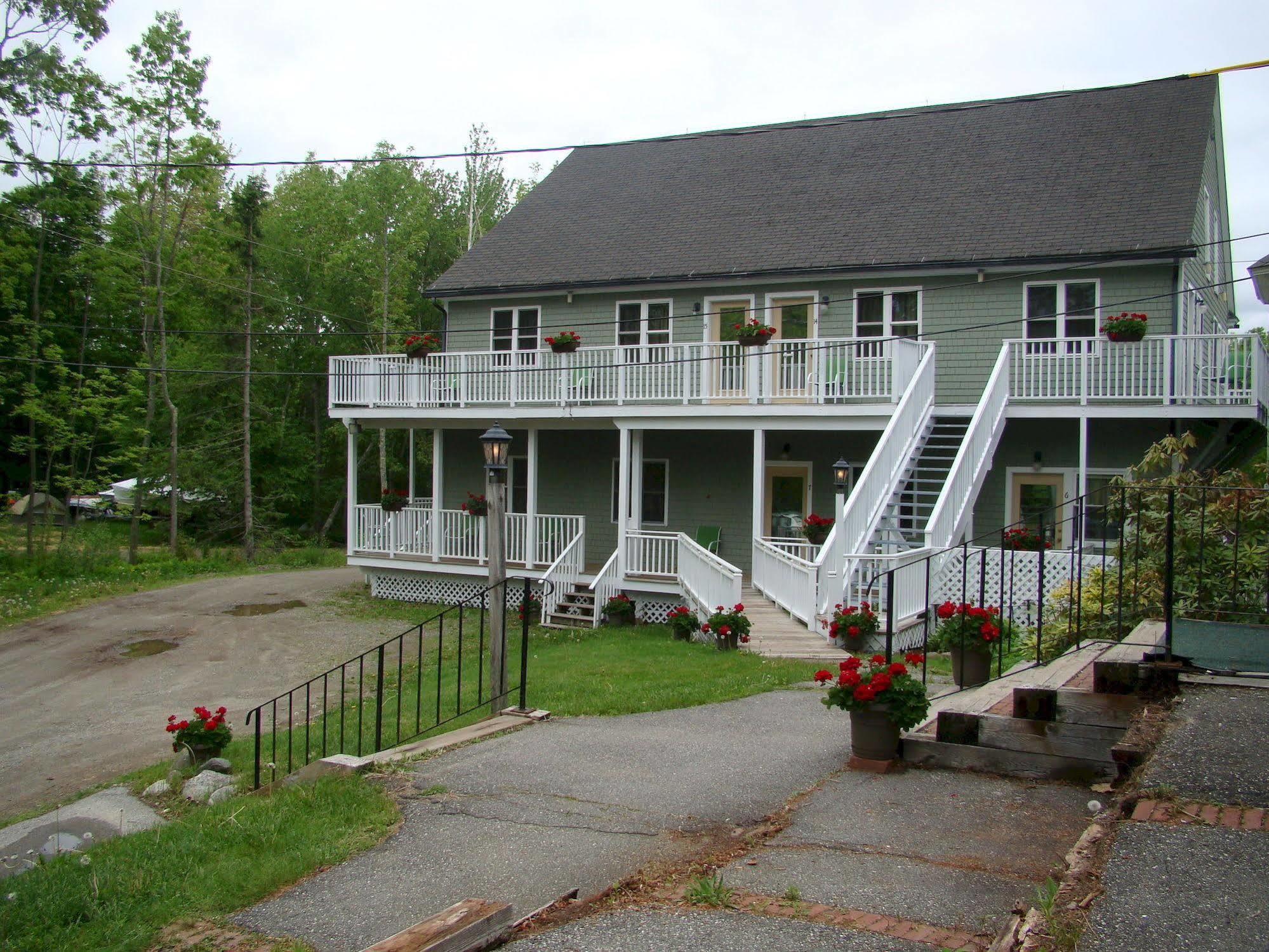 Belfast Breeze Inn Exterior photo